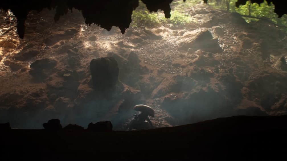Le nouveau trailer d'Alien: Earth montre enfin un Alien sur Terre — et un truc terrifiant se passe avec l'oeil d'un mouton
