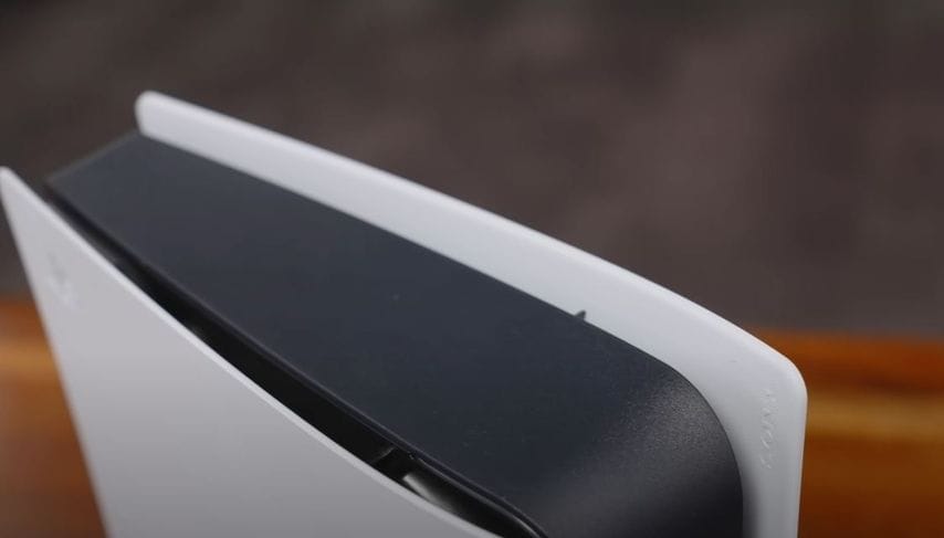PS5 : en douce, Sony a légèrement changé le design de la Digital Edition