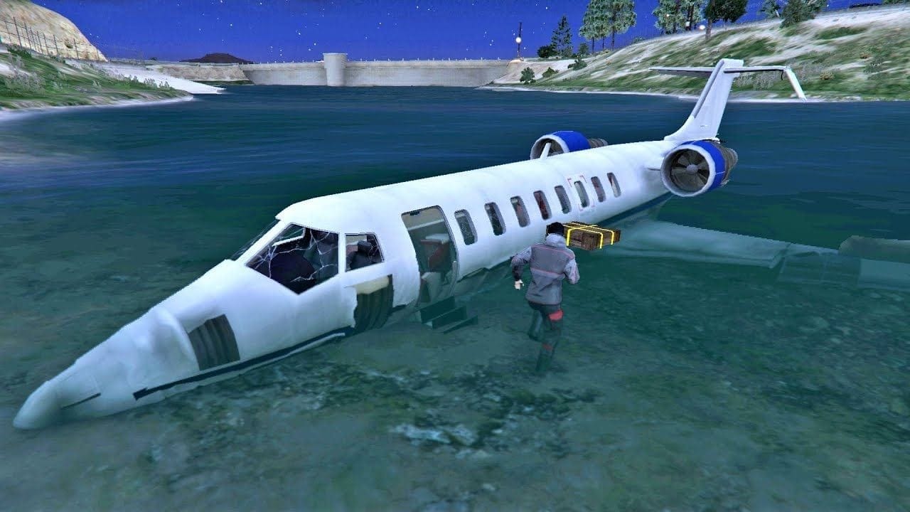 سقوط الطائرة أدخلنا في مشاكل مع رجال الشرطة على قراند أونلاين | GTA Online