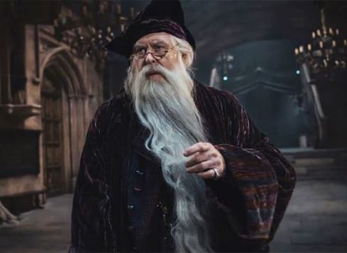 Bienvenue à Poudlard : voici le premier teaser de Harry Potter et l'école des sorciers.