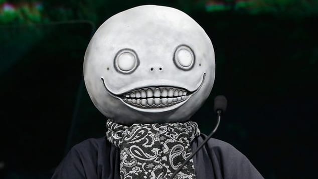 Face à PlayStation, le créateur de Nier, Yoko Taro, pleure la mort des supports physiques