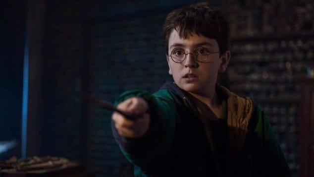La nouvelle bande-annonce de la série Harry Potter dévoile Rogue, le Quidditch et le Choixpeau magique